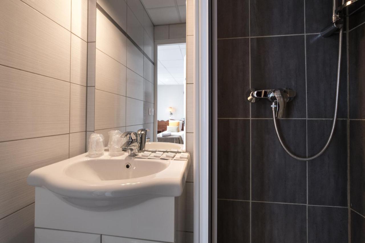 Hotel Les Essarts, Ussim Vacances 瓦卢瓦尔 客房 照片