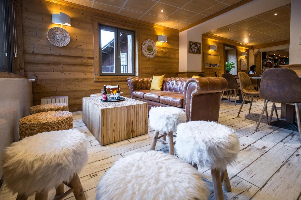 Hotel Les Essarts, Ussim Vacances 瓦卢瓦尔 外观 照片
